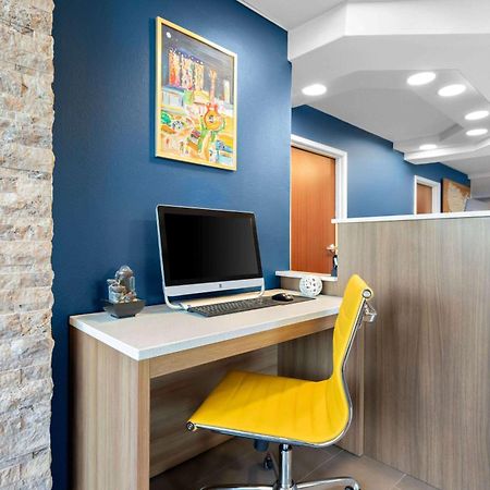 Microtel Inn & Suites By Wyndham Tulsa - Catoosa Route 66 Екстер'єр фото