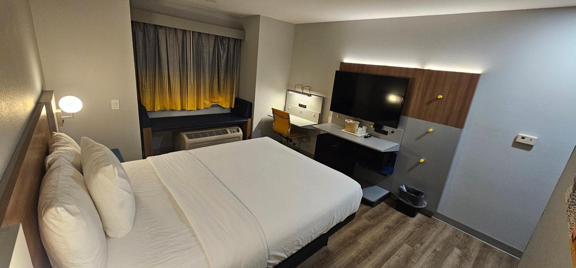 Microtel Inn & Suites By Wyndham Tulsa - Catoosa Route 66 Екстер'єр фото