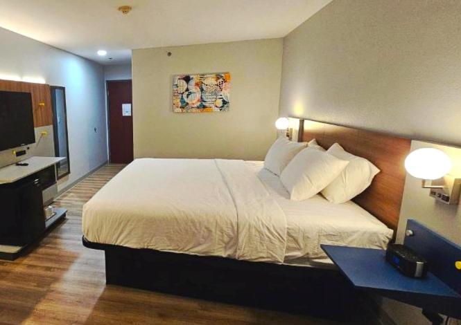 Microtel Inn & Suites By Wyndham Tulsa - Catoosa Route 66 Екстер'єр фото
