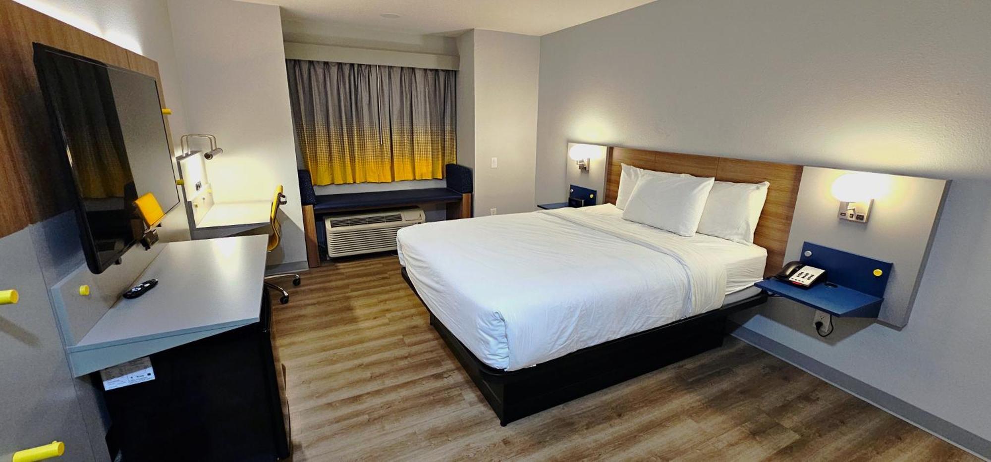 Microtel Inn & Suites By Wyndham Tulsa - Catoosa Route 66 Екстер'єр фото
