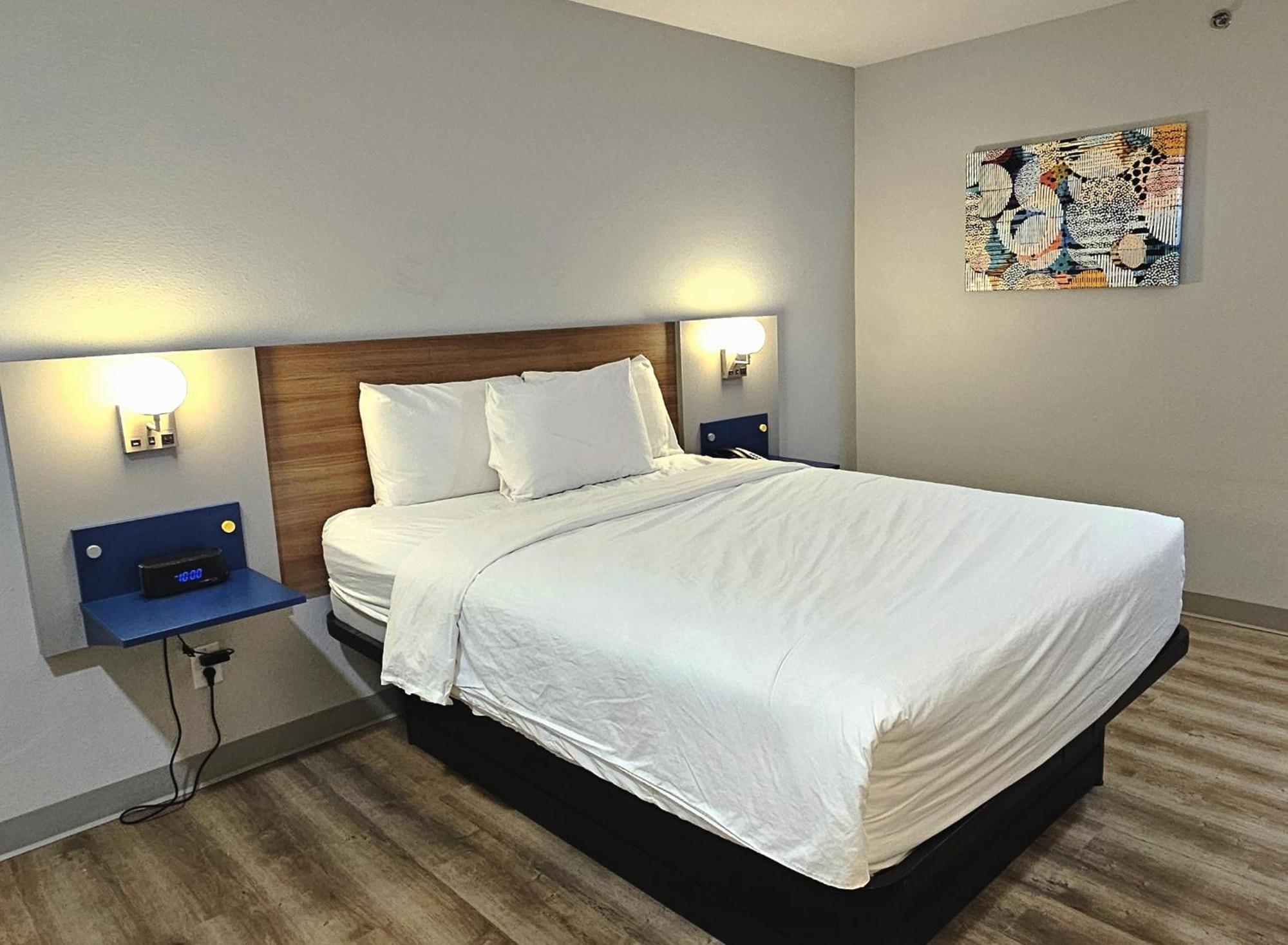 Microtel Inn & Suites By Wyndham Tulsa - Catoosa Route 66 Екстер'єр фото